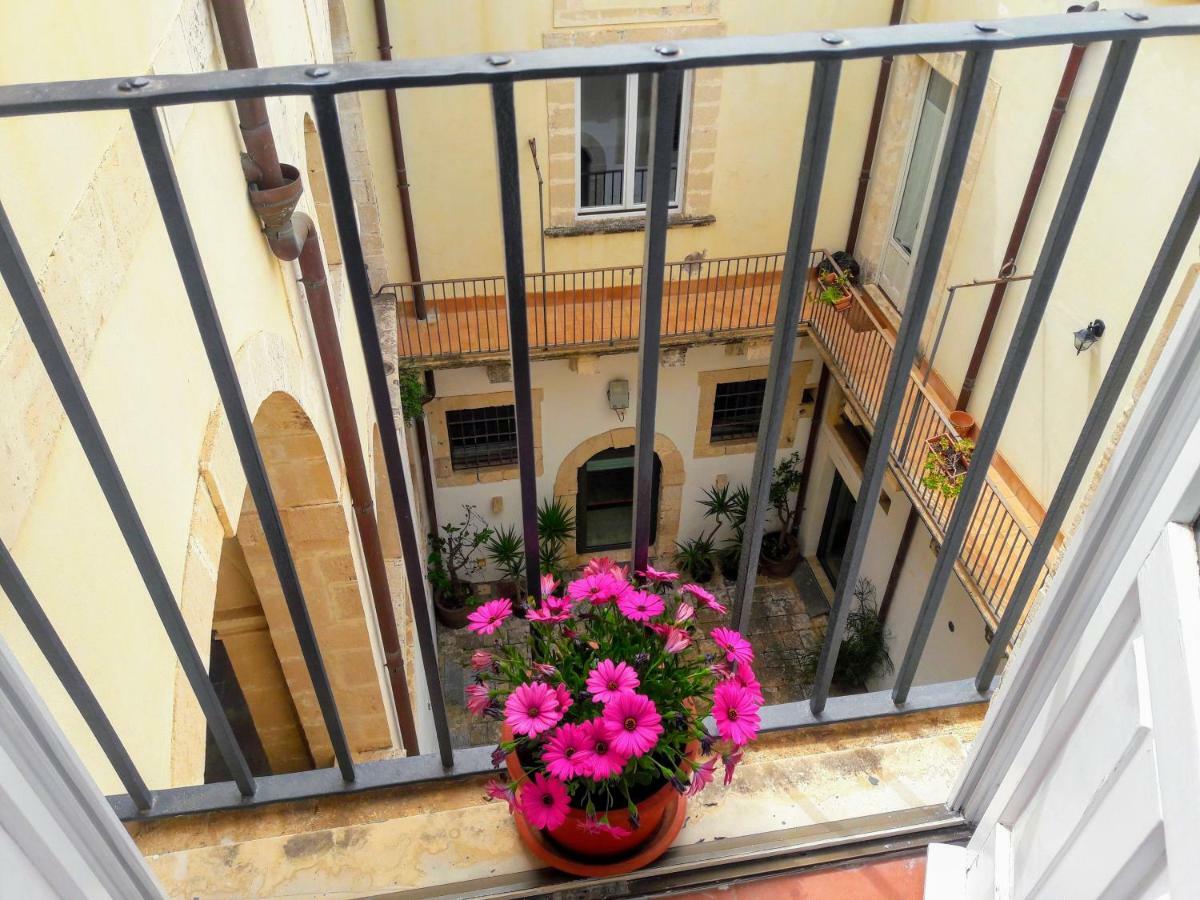 Incantevole Appartamento In Palazzo Storico Ortigia Сиракузы Экстерьер фото