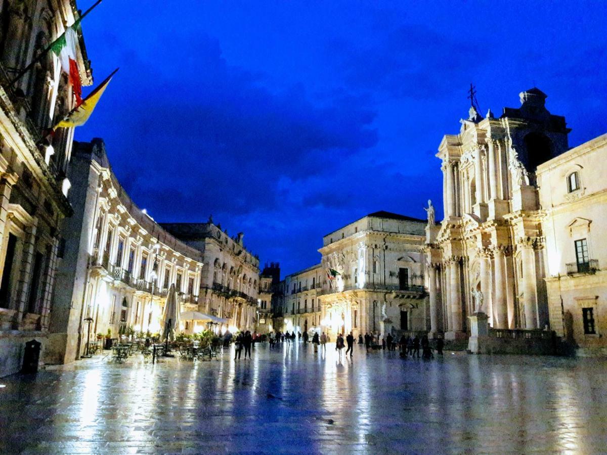 Incantevole Appartamento In Palazzo Storico Ortigia Сиракузы Экстерьер фото