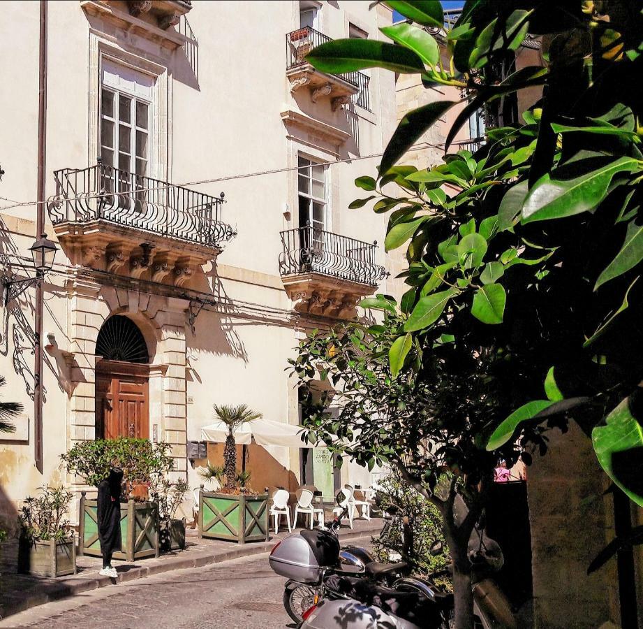 Incantevole Appartamento In Palazzo Storico Ortigia Сиракузы Экстерьер фото